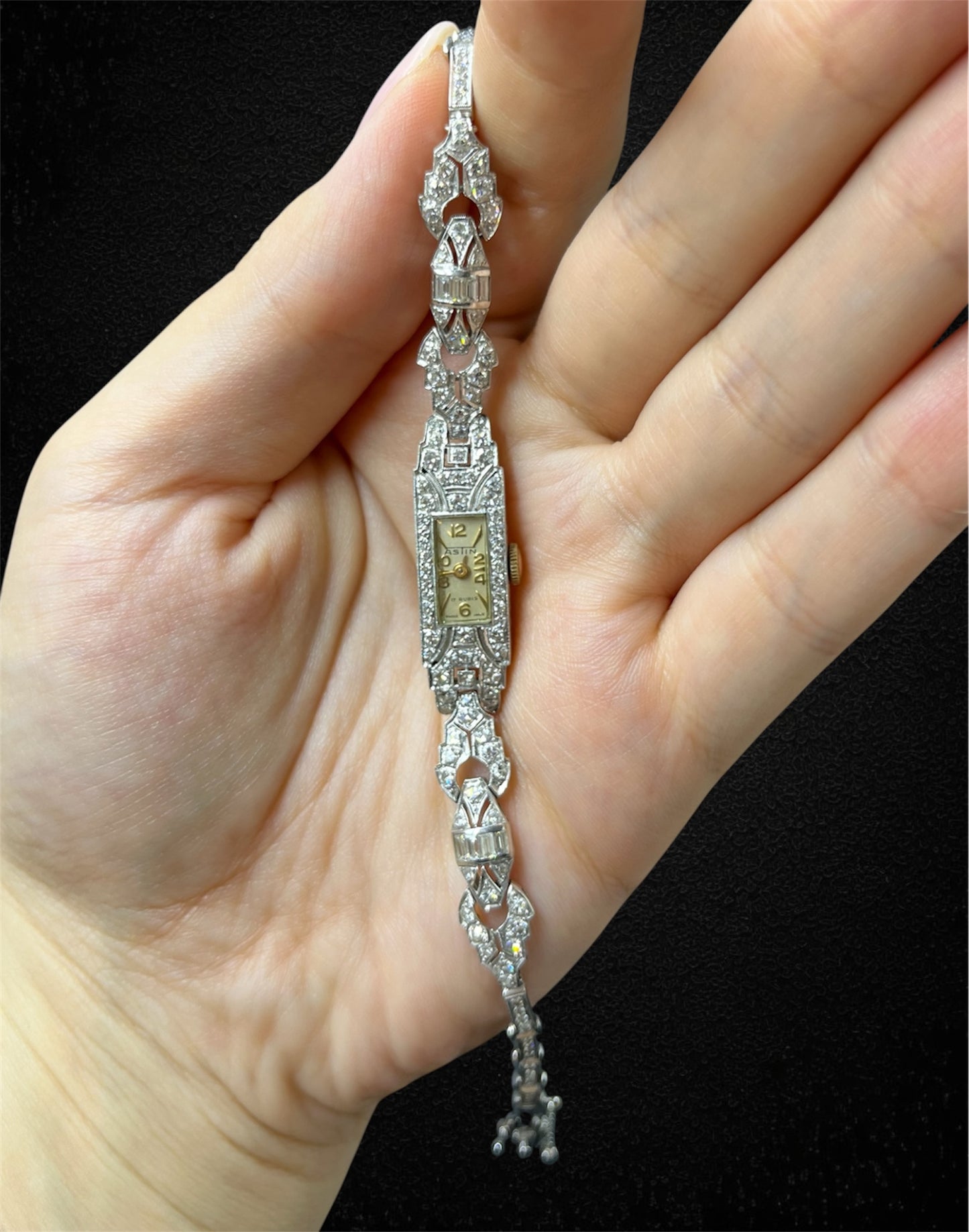 Orologio da polso Astin, Art Deco, oro bianco e diamanti