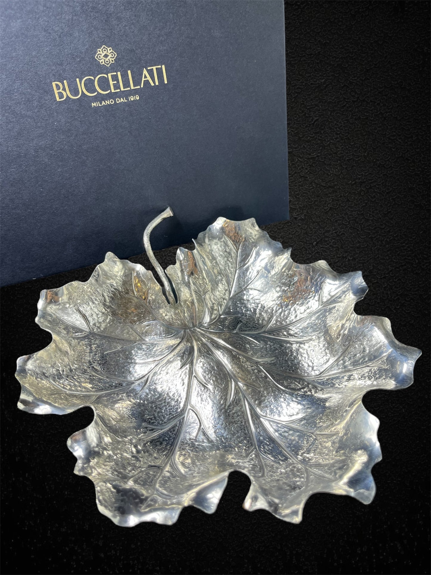 Foglia Vigna Buccellati, ciotola in argento