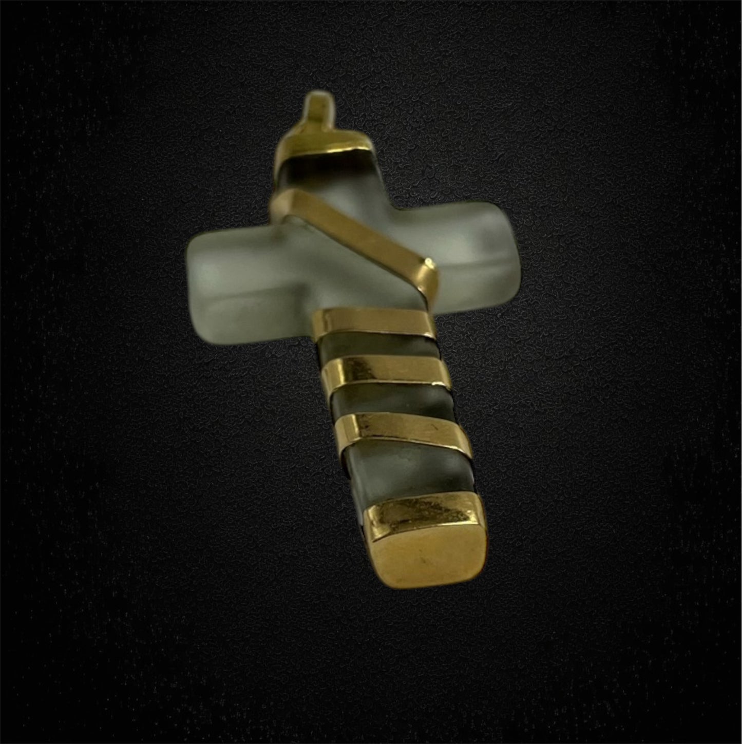 Croce pendente in cristallo di rocca e oro