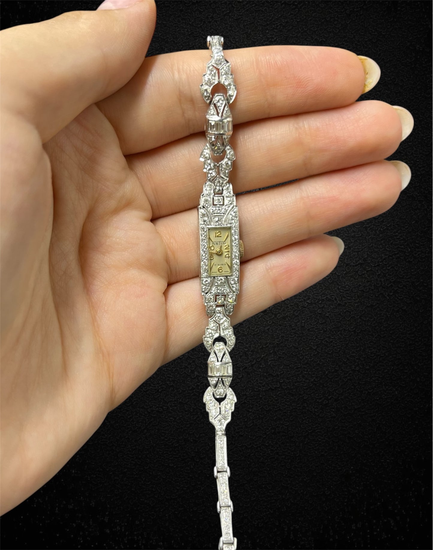 Orologio da polso Astin, Art Deco, oro bianco e diamanti