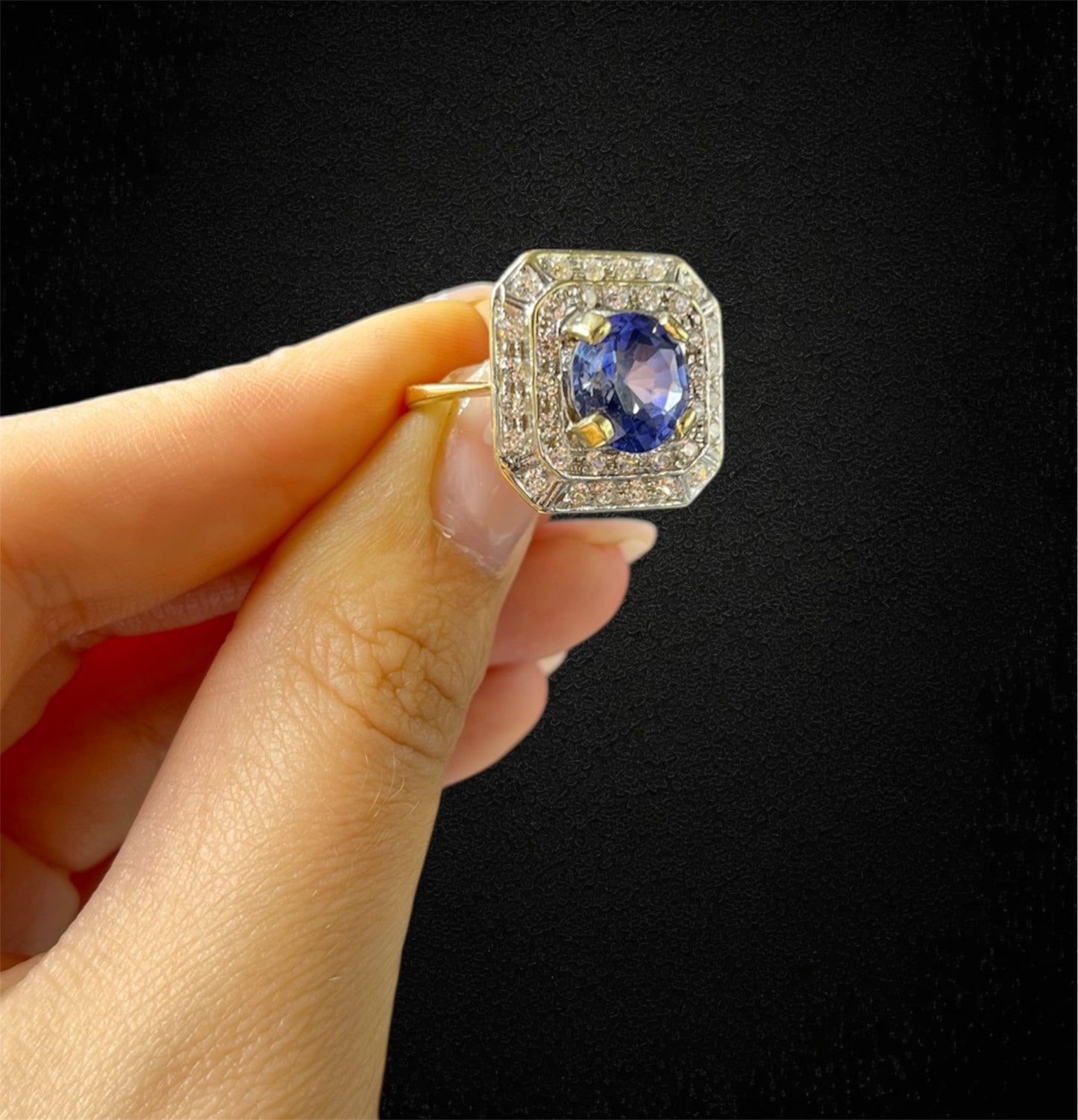 Anello ottagonale a gradini con zaffiro vermeil e diamanti – Italia, anni '80