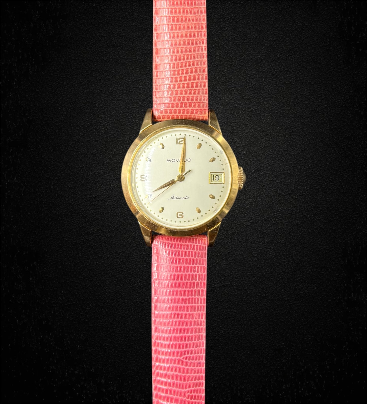 Movado, anni ’50 — cassa a vite in oro 18K, calibro 224A