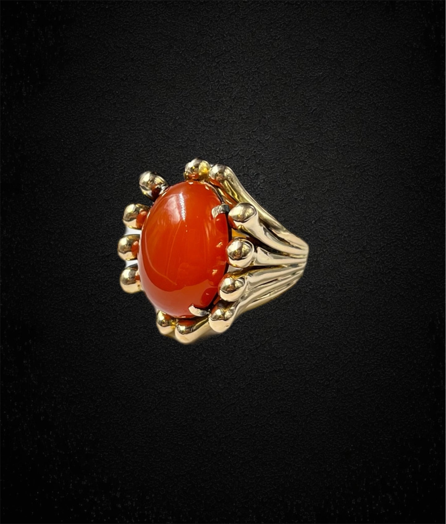 Anello cornucopia con corniola, Anni ’40