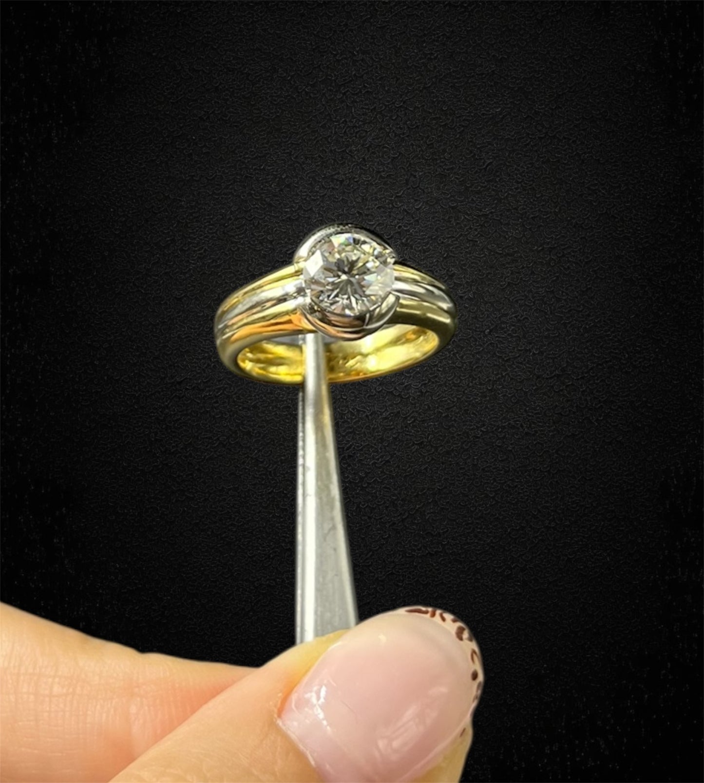 Anello in oro giallo e bianco 18K con diamante naturale 1,45 ct — Produzione Valenzana
