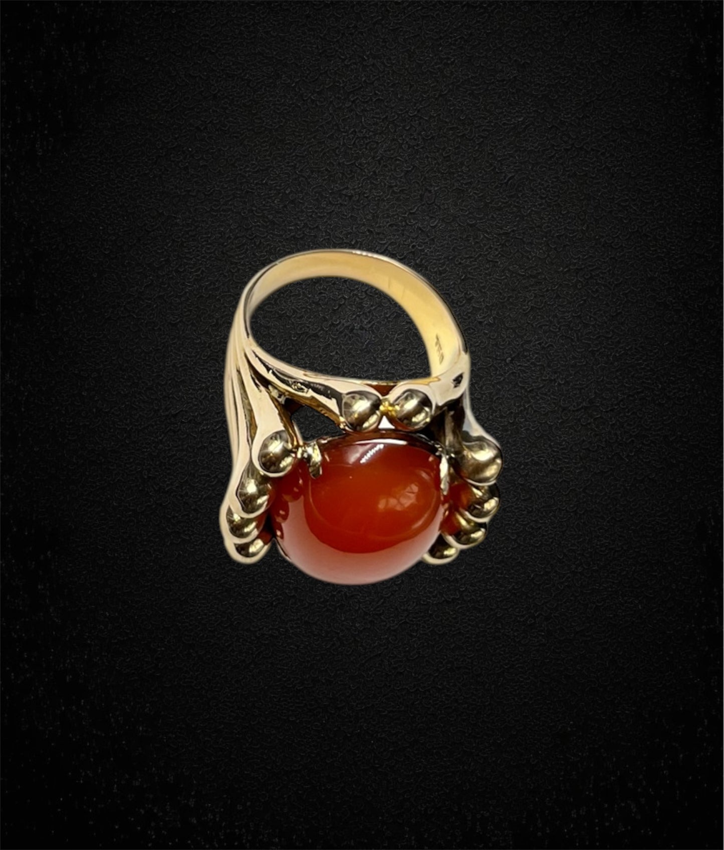 Anello cornucopia con corniola, Anni ’40