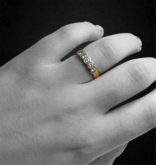 Riviere in oro bianco e giallo con diamanti