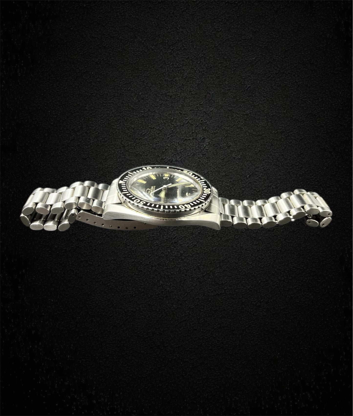 Omega Seamaster 300 "big triangle diver" Ref. 165.024 (1968)