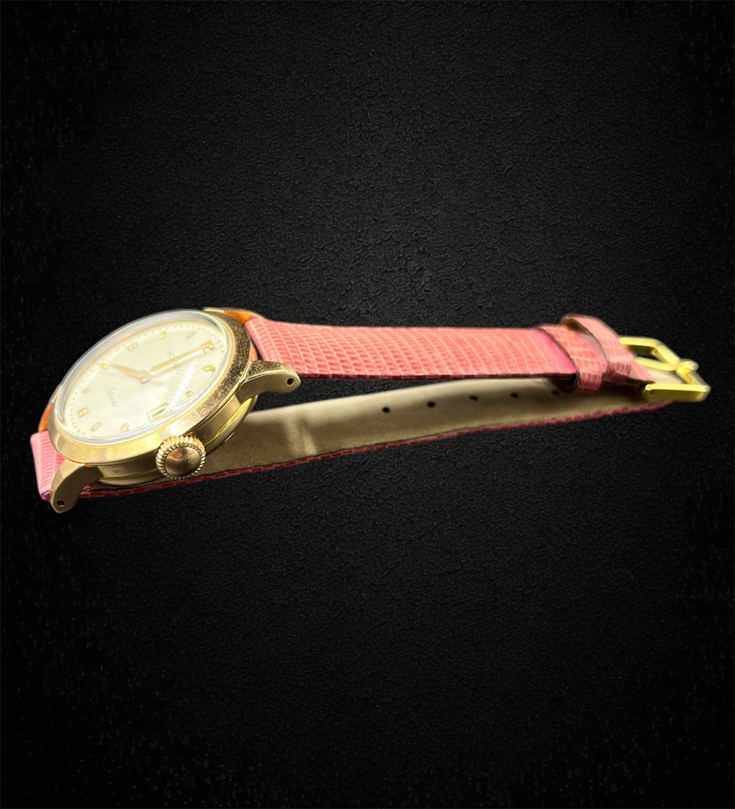 Movado, anni ’50 — cassa a vite in oro 18K, calibro 224A