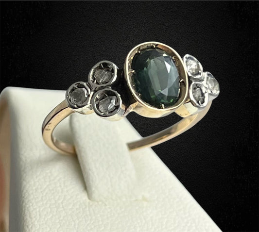 Anello a fascia con zaffiro e diamanti, anni Trenta