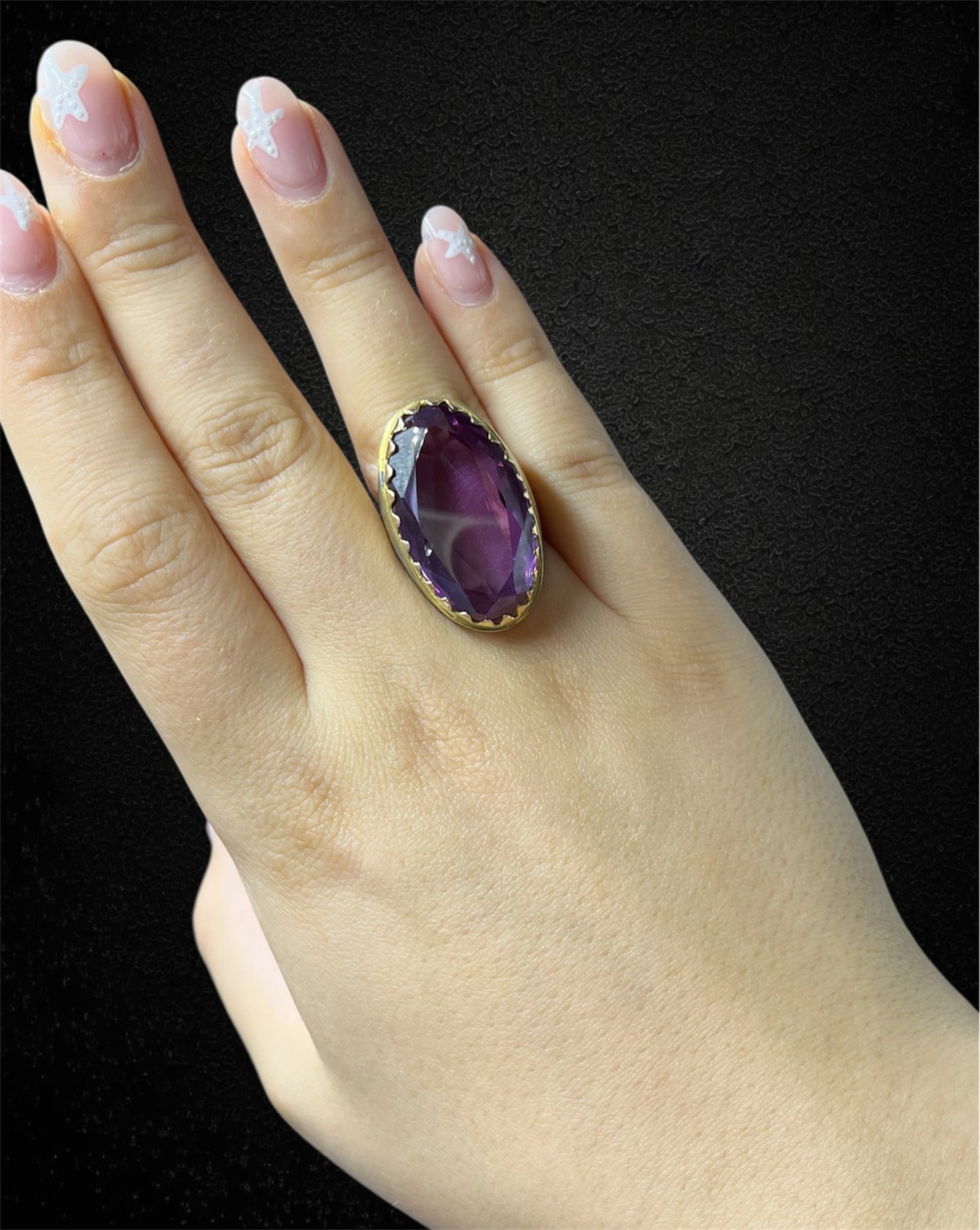 Anello maestoso con ametista di ca. 30 ct, anni '40