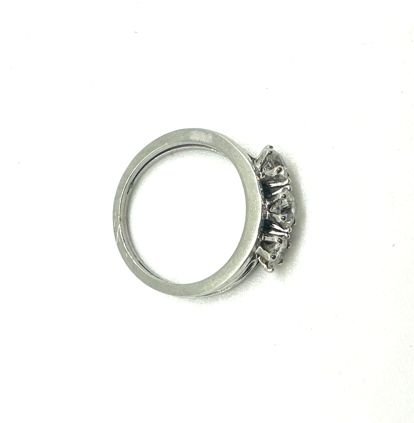 Trilogy in oro bianco con diamanti