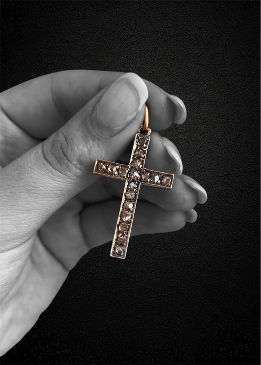 Pendente a croce, con diamanti