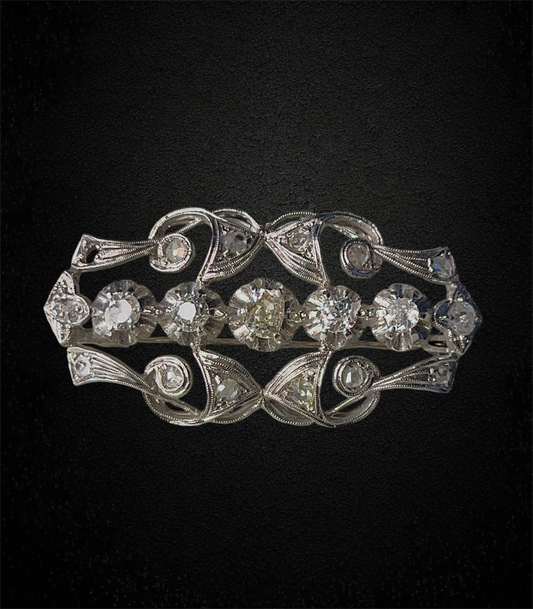 Spilla Novecentesca con Diamanti