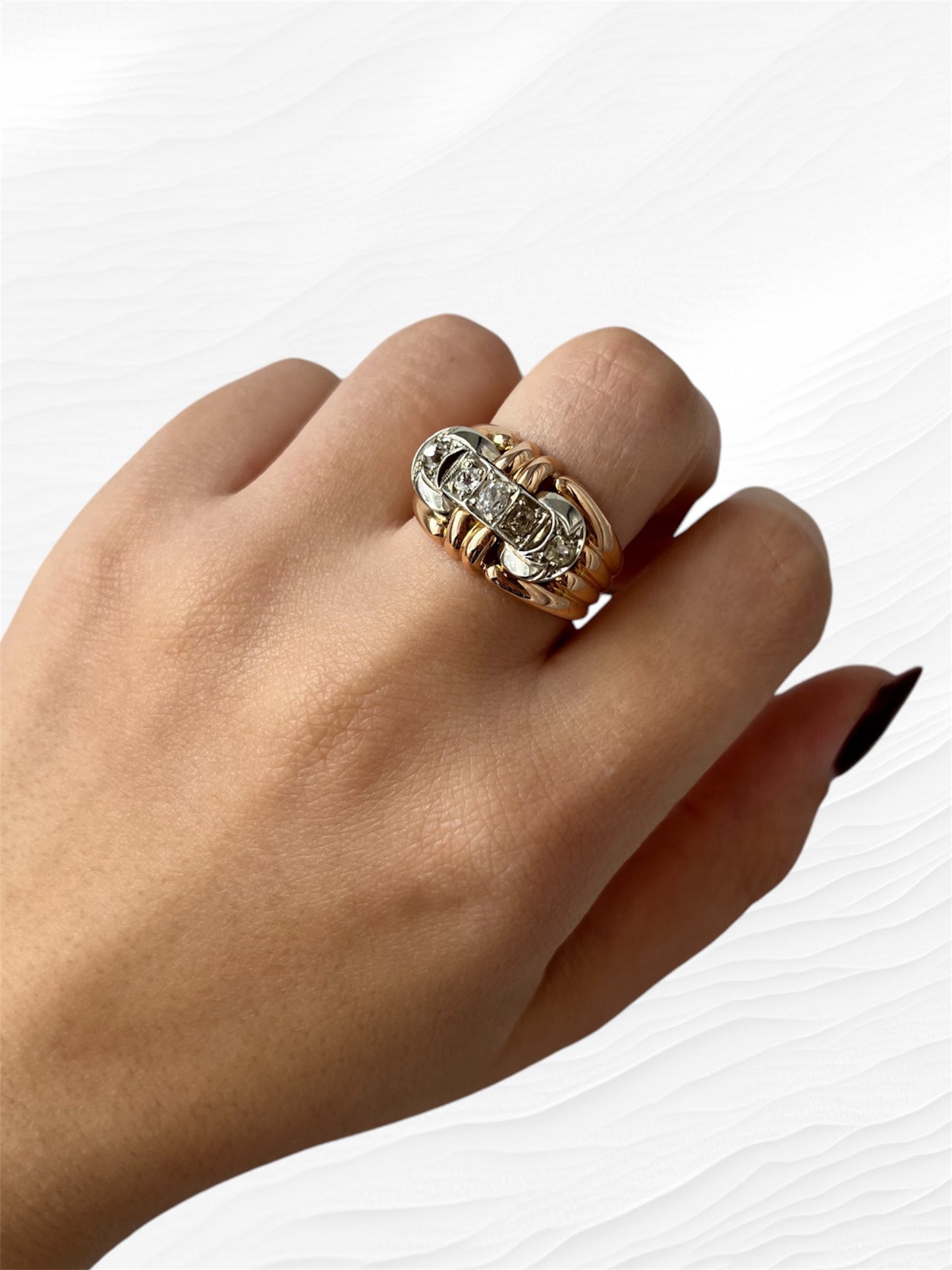 Anello a fascia con diamanti in stile Art Déco