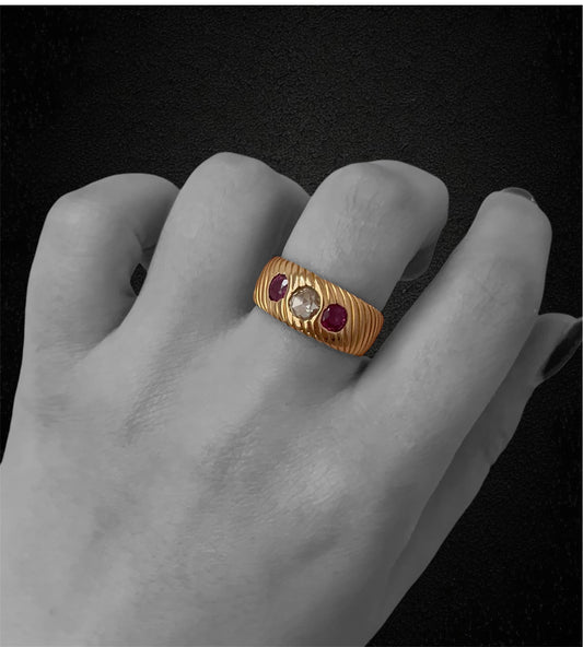 Anello vintage austro-ungarico della fine del XIX secolo.