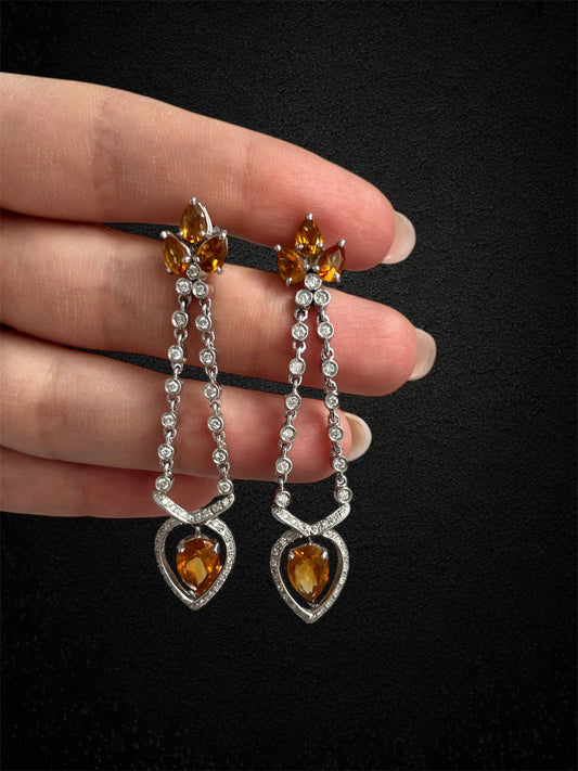 Set moderno collier e orecchini con topazi e diamanti