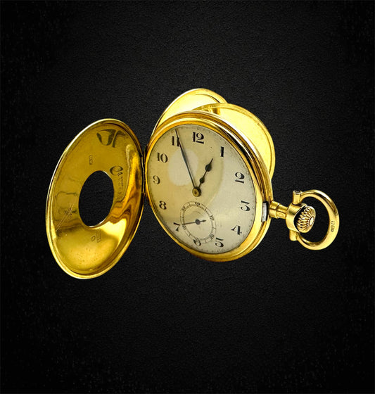 Orologio "occhio di bue" in oro, destinato al mercato inglese.