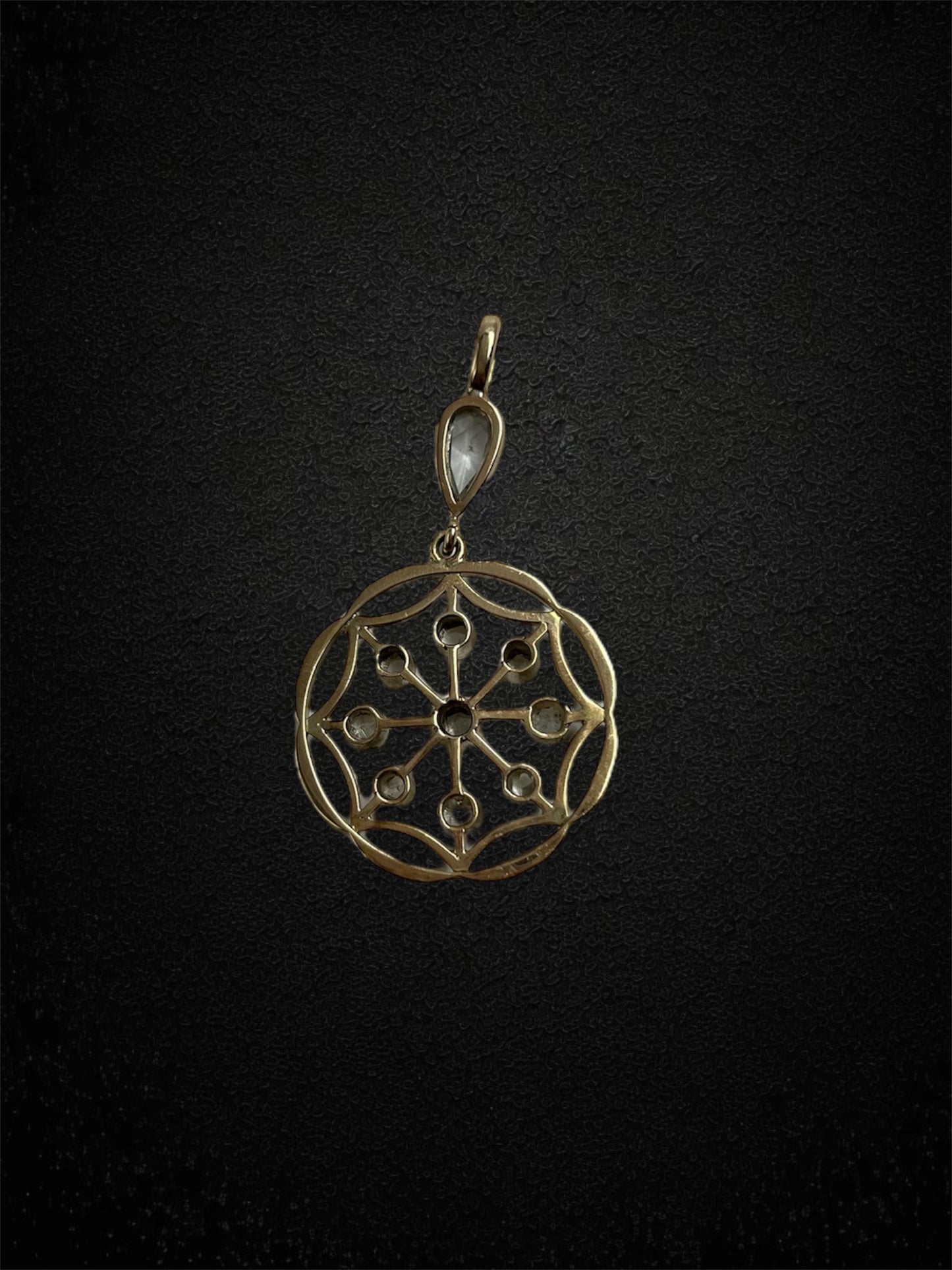 Raro pendente circolare, con diamanti, fine XIX secolo