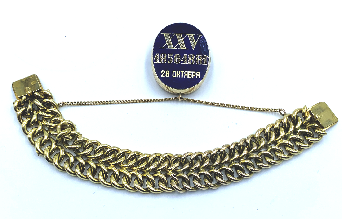 Raro bracciale russo con smalto e diamanti