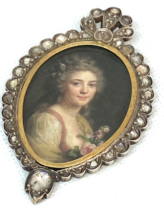 Imponente ciondolo portaritratto austroungarico