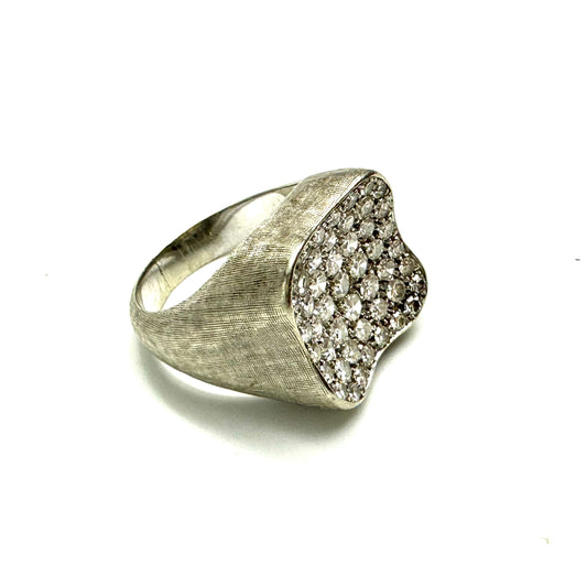 Anello da mignolo con diamanti, anni Sessanta