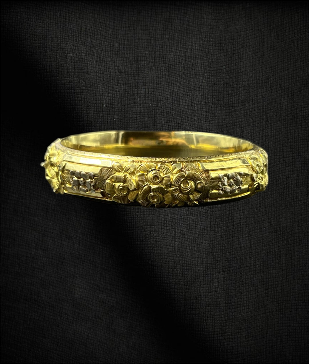 Bracciale in Oro Giallo 18K — Italia, seconda metà XIX secolo