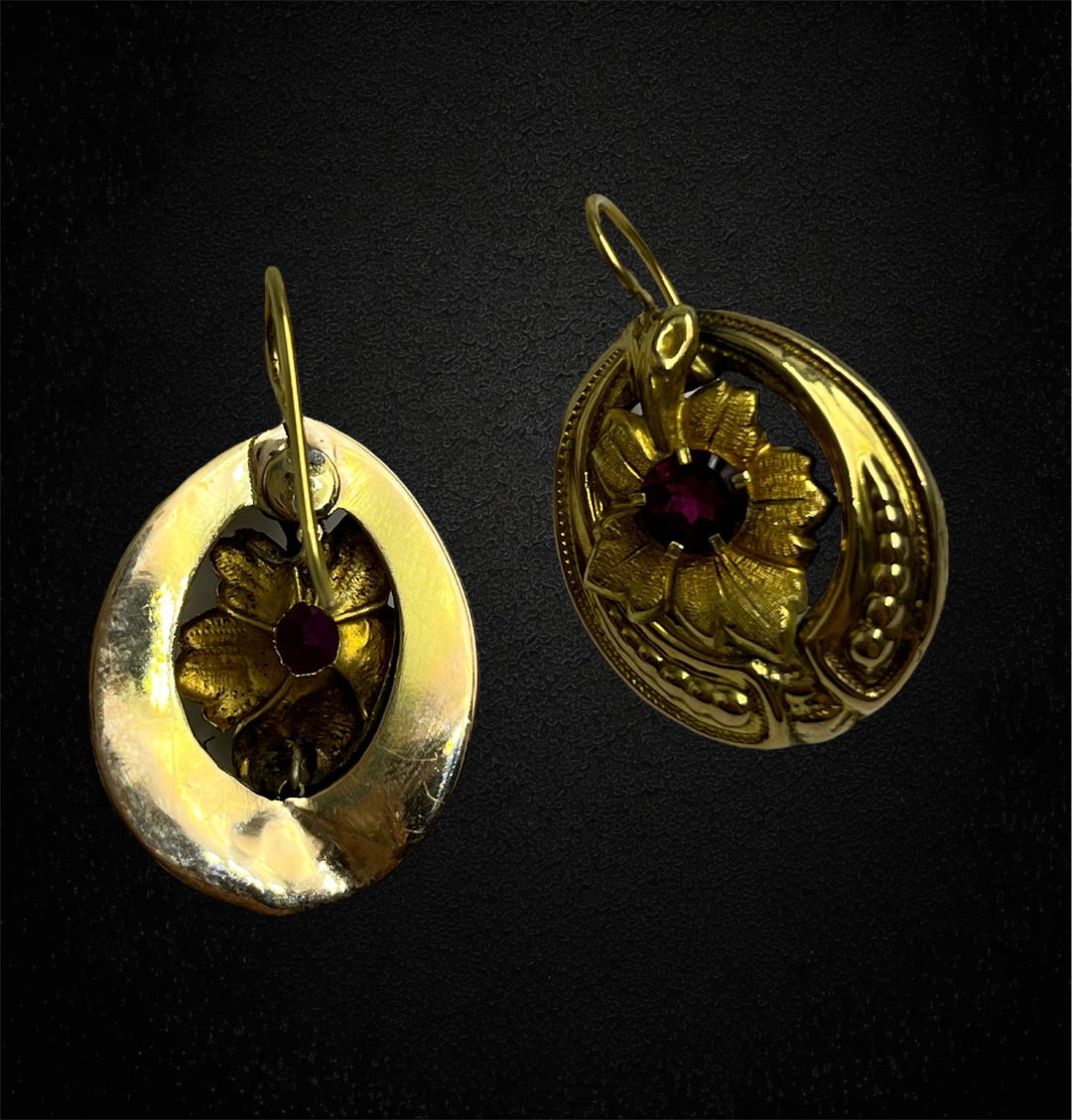 Orecchini in Foglia con Granati, Austroungarici