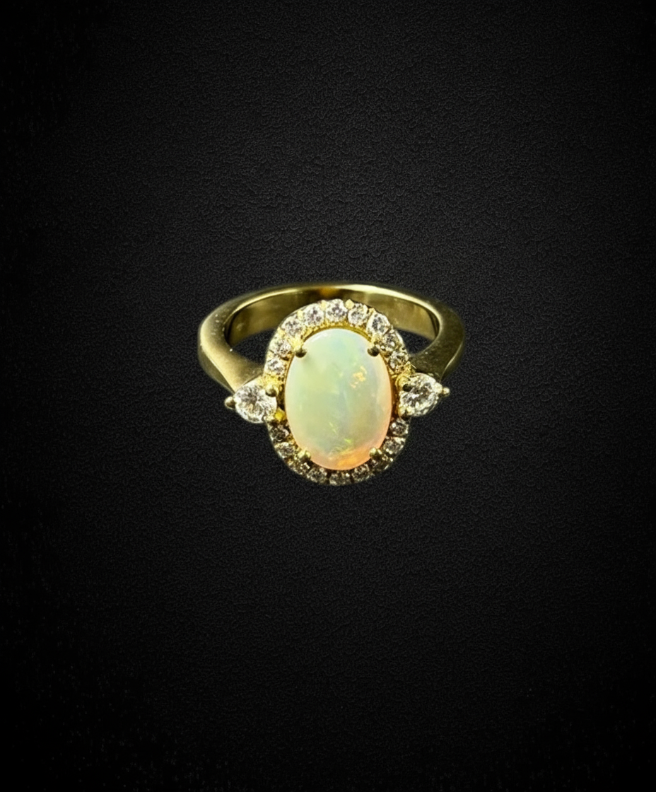 Anello con Opale Arlecchino e Diamanti