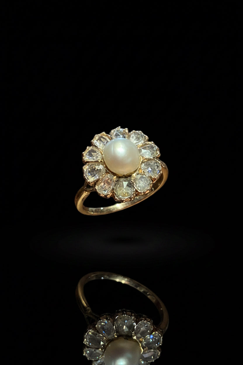 Anello austro-ungarico con perla e diamanti taglio rosa, fine '800