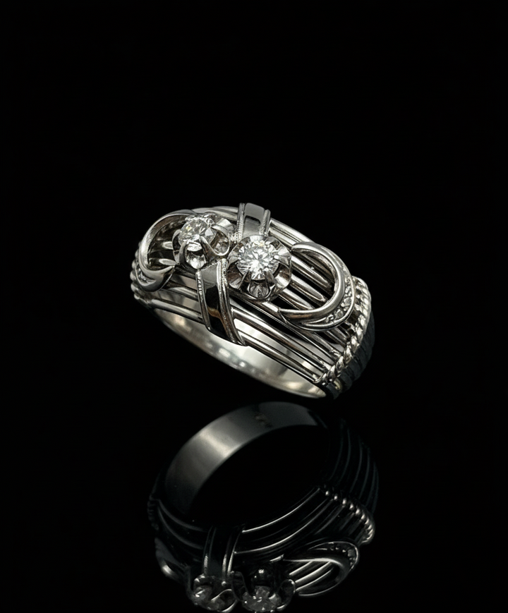 Anello Bombato "Mille Fili", con diamanti.