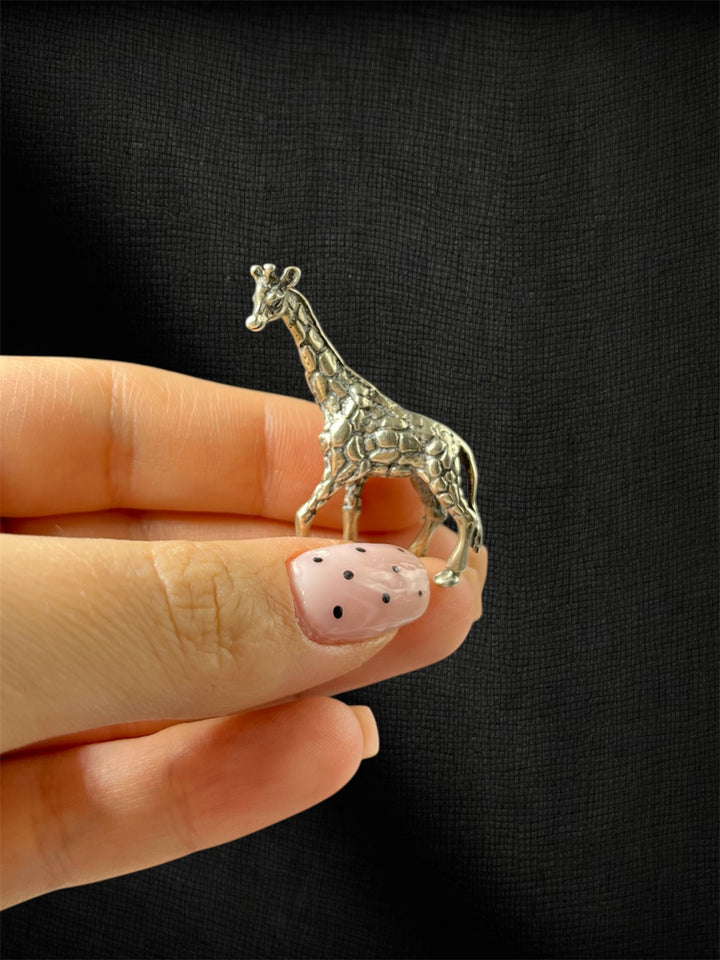 Giraffa in Argento 800 – Scultura Artigianale Italiana di Pregio