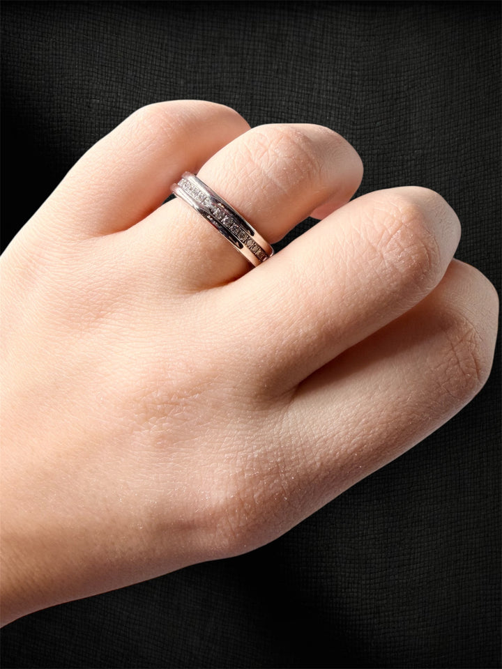 Bvlgari B.zero1 – Anello in Oro Bianco con Pavé di Diamanti