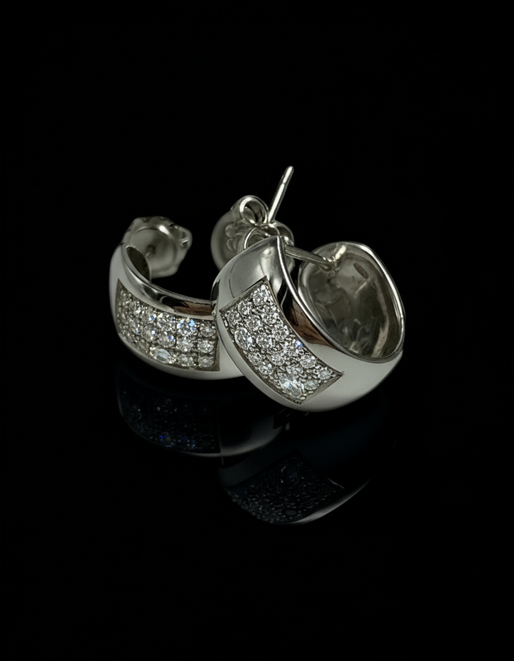 Orecchini in oro bianco con diamanti, anni '90