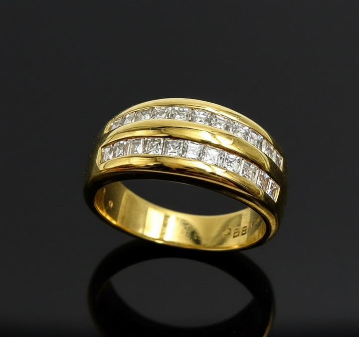 Anello a Doppio Binario con Diamanti