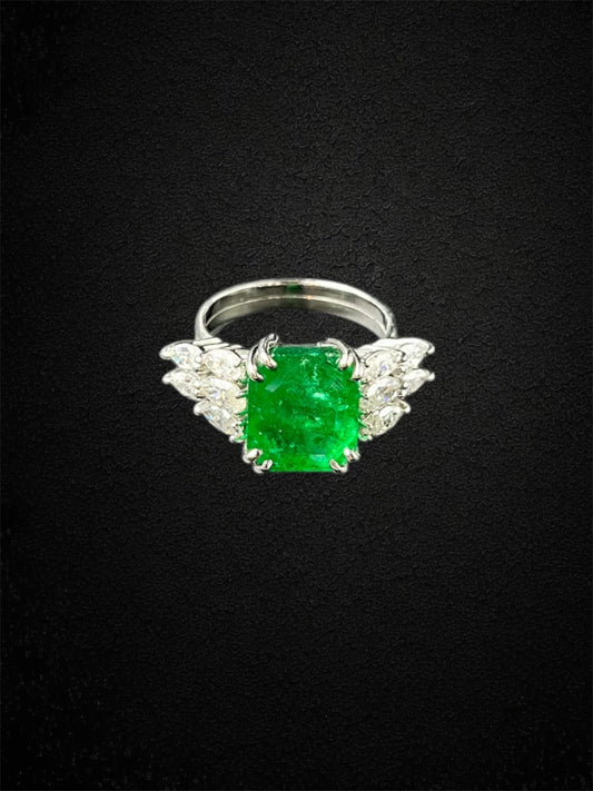 Strepitoso anello con smeraldo, pezzo unico di nostra creazione!