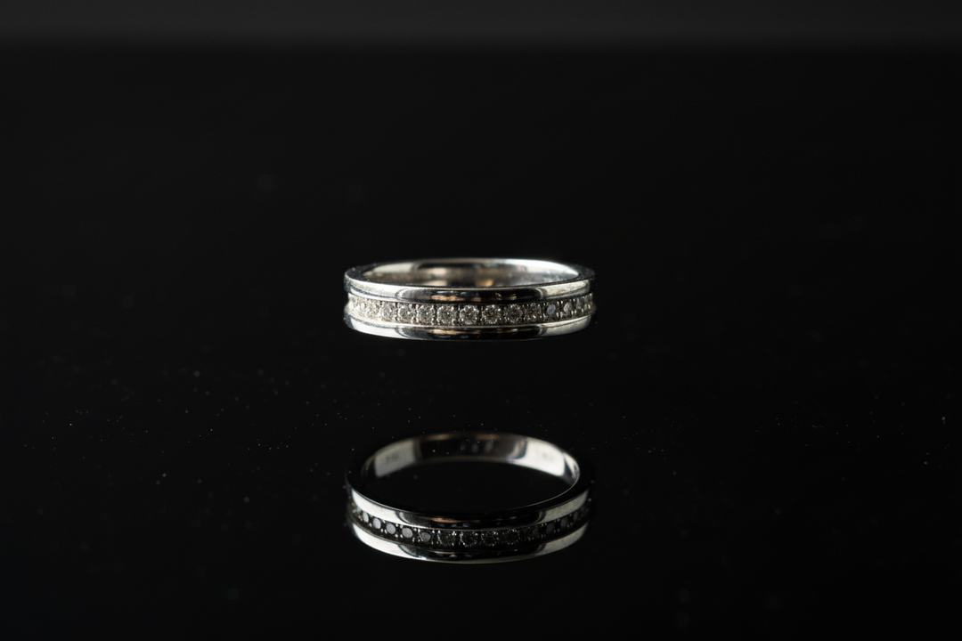 Bvlgari B.zero1 – Anello in Oro Bianco con Pavé di Diamanti