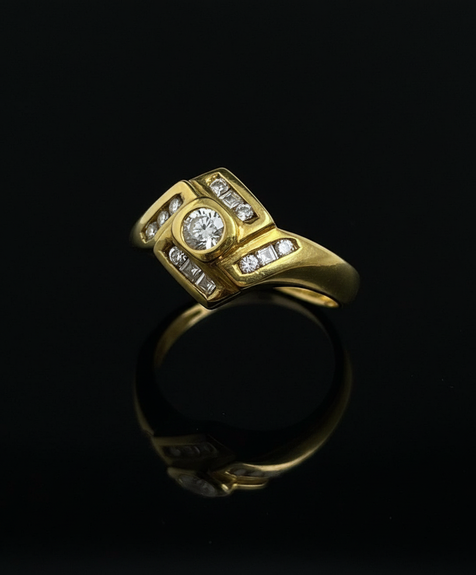 Anello Romboidale con Diamanti