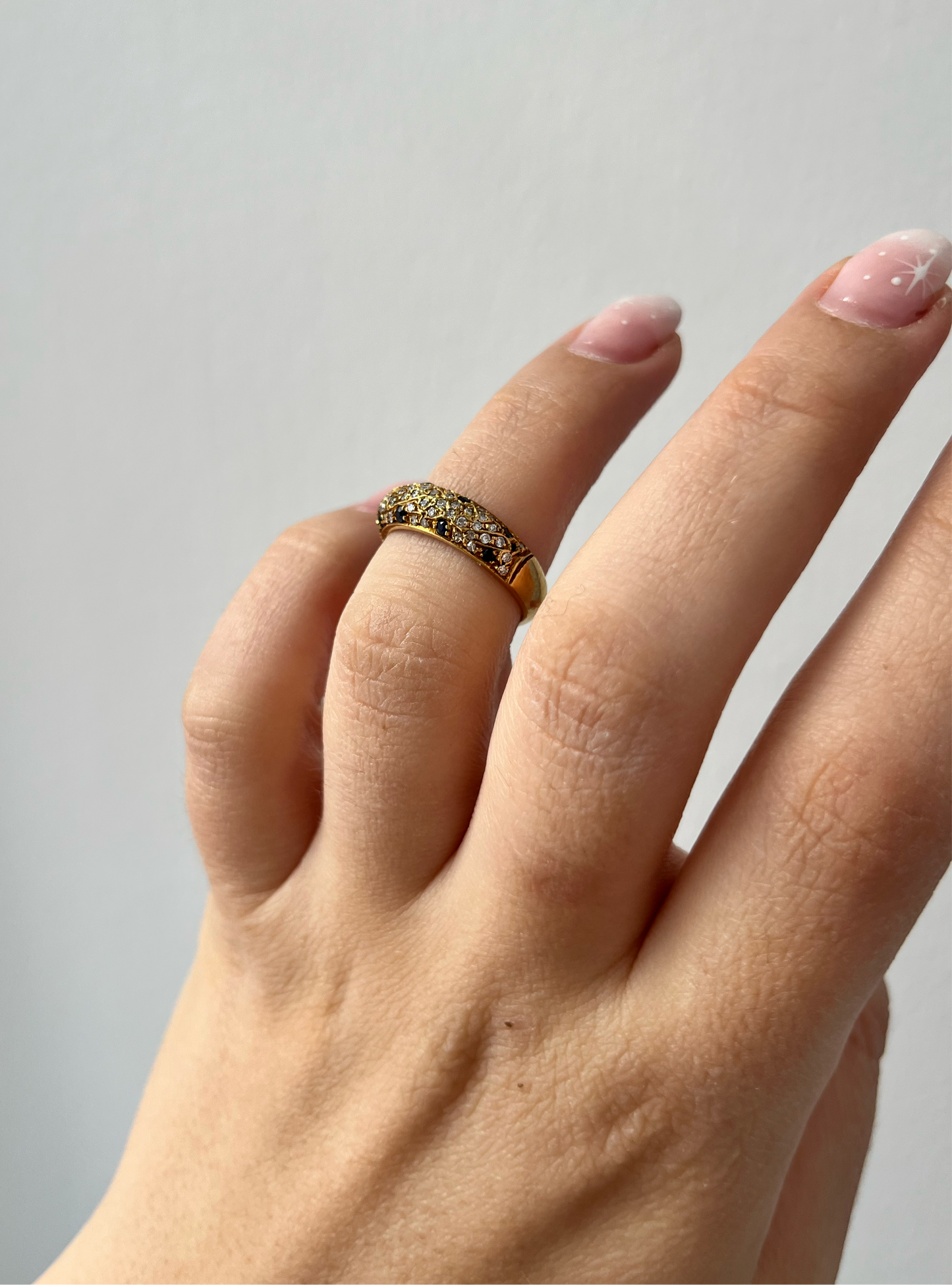 Sapphires and diamonds river ring