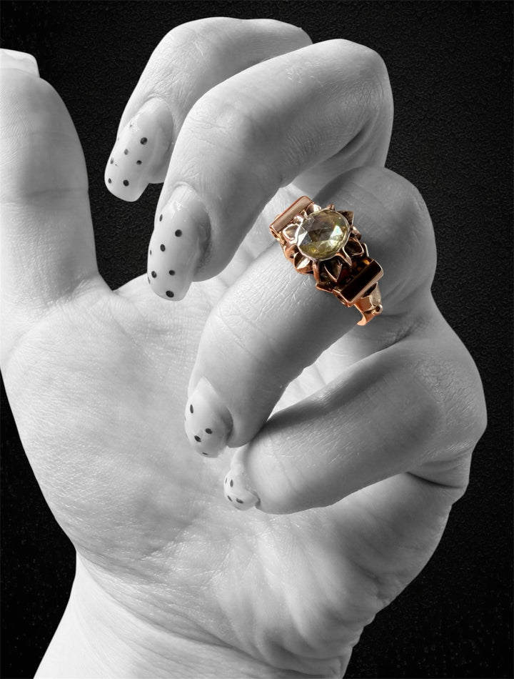 Solitario Anni '20 con Diamante Fancy