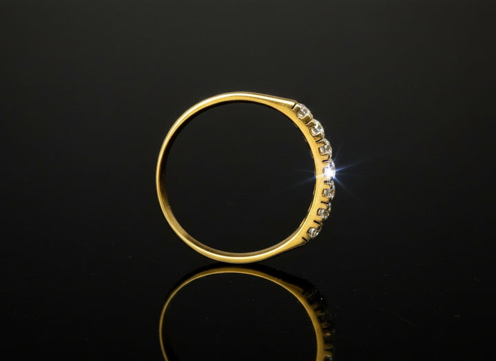 Anello a riviere con diamanti ct. 0,35. Anni Sessanta