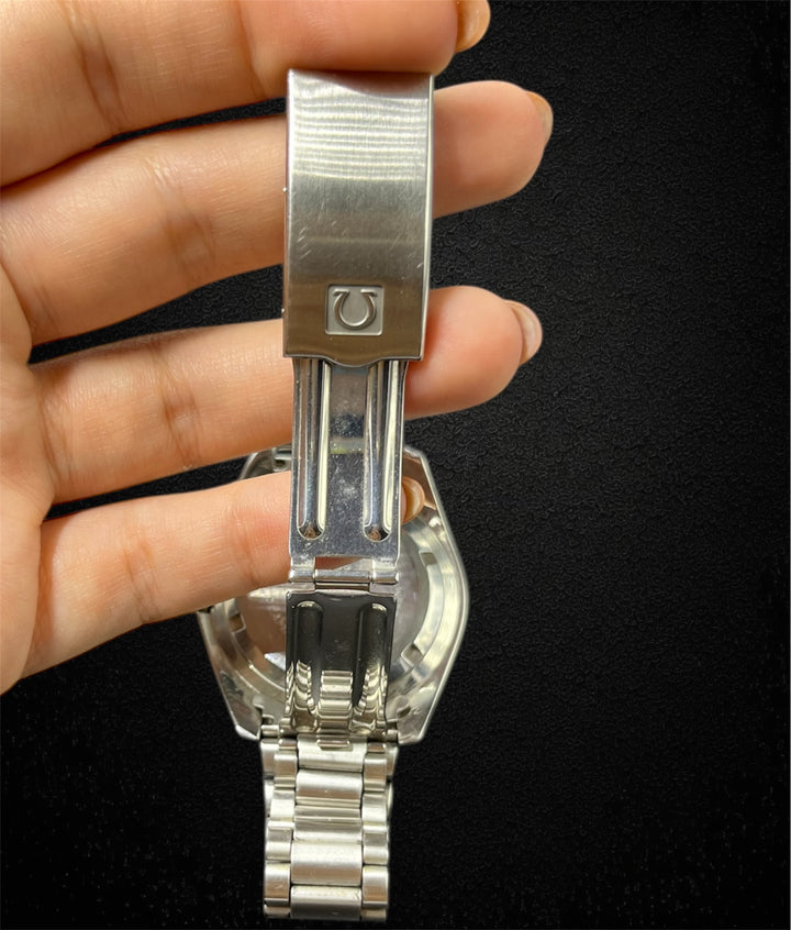 Omega Seamaster 300 "big triangle diver" Ref. 165.024 (1968)