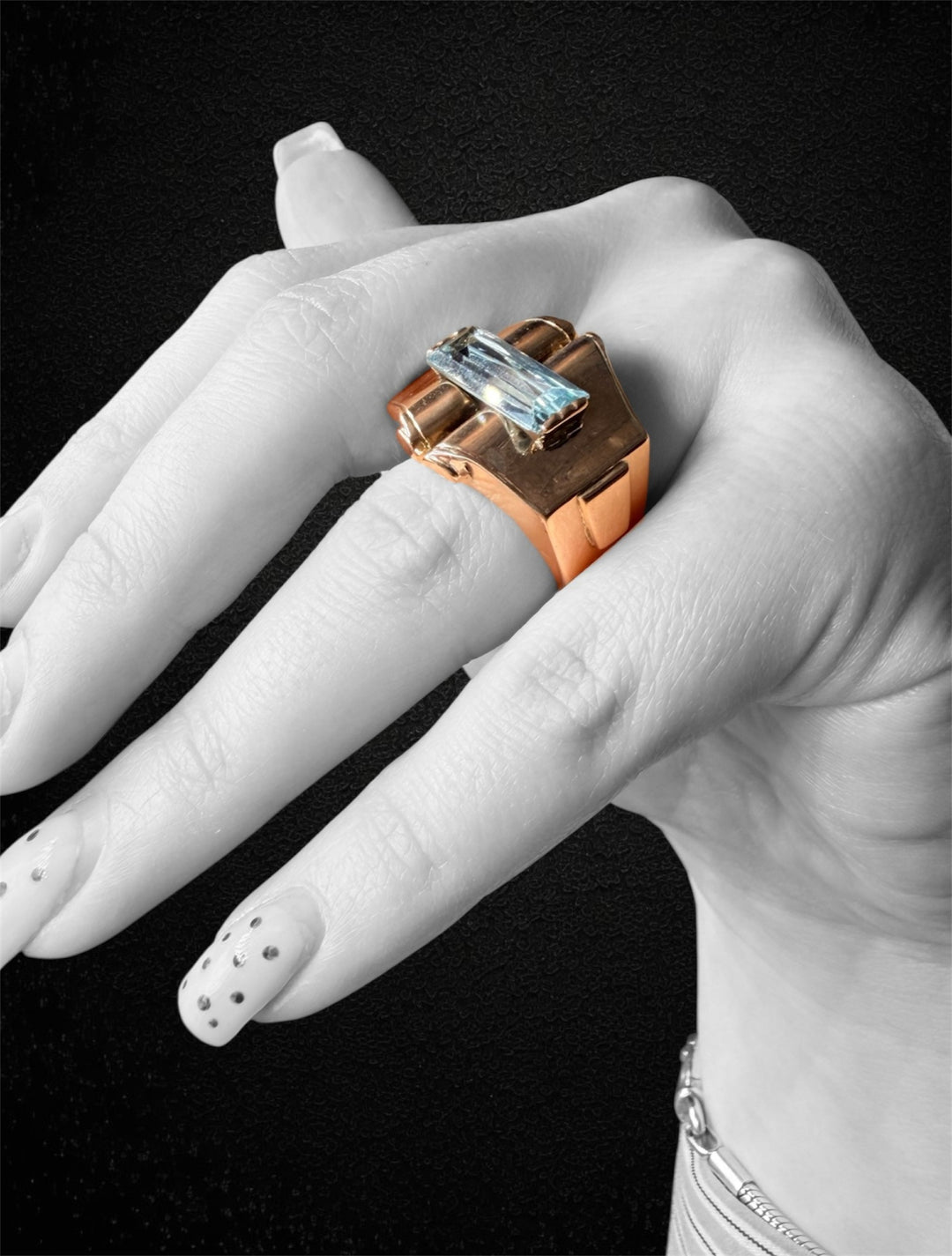 Anello Art Decó con Spinello Azzurro