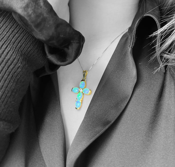 Croce Moderna con Opali Arlecchino