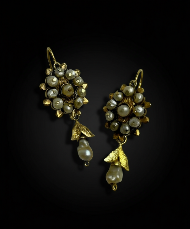 Orecchini dalmati con perle naturali, XIX secolo