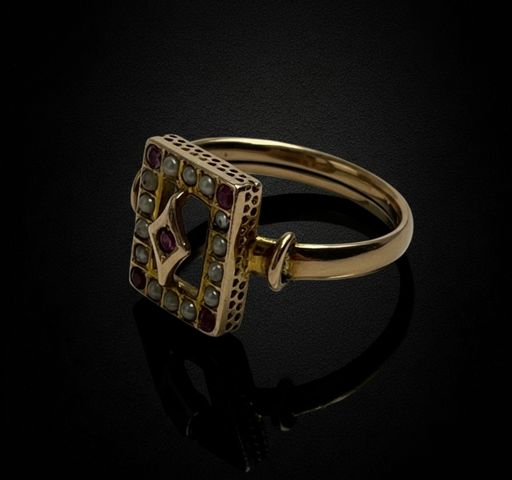 Anello Primi '900 con Rubelliti e Micro Perle