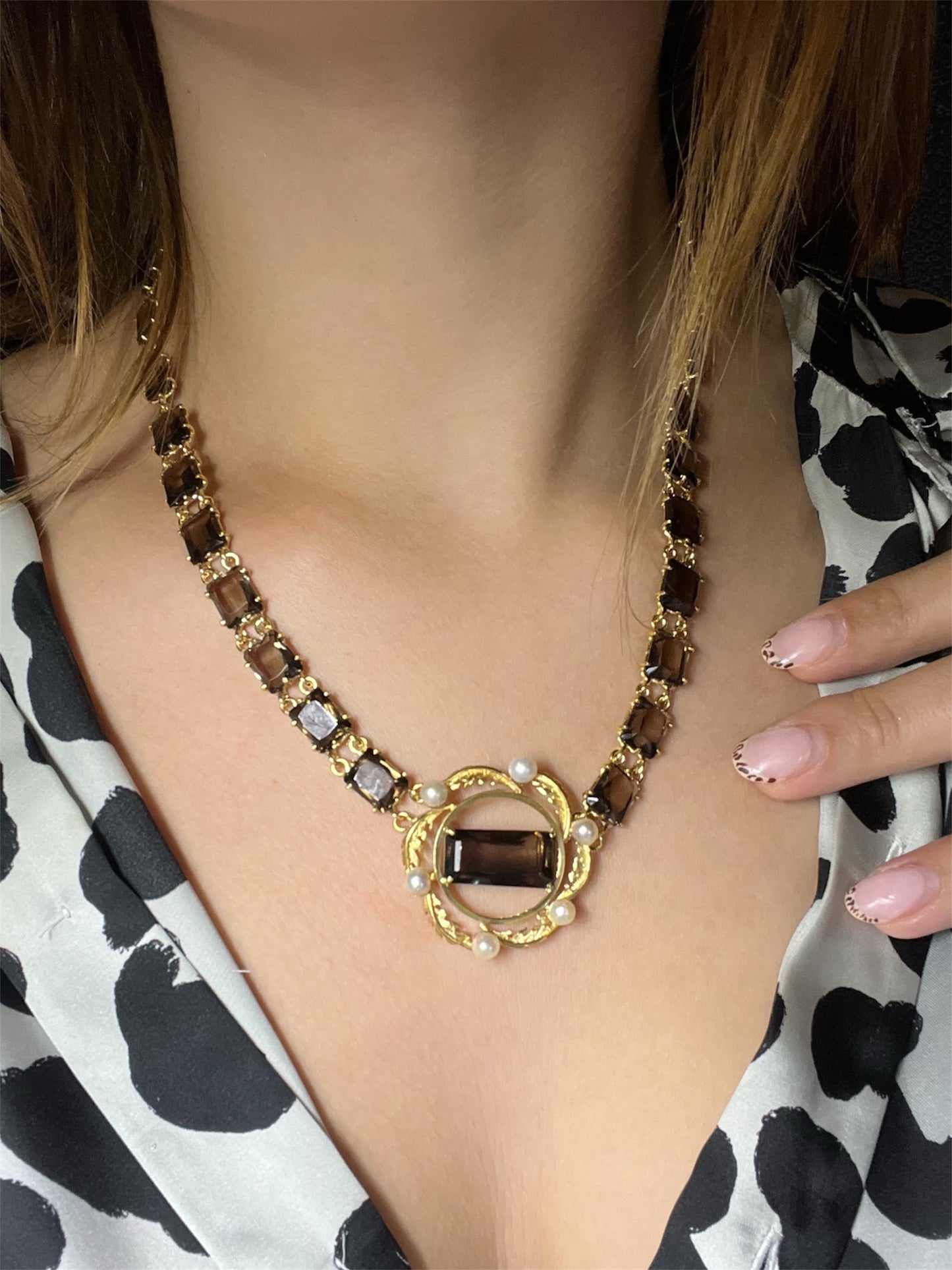 Collier in oro giallo 18K con quarzi fumé – Italia, anni ’60