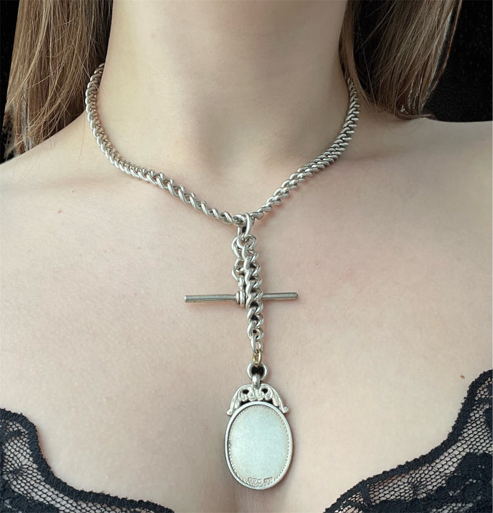 Catena inglese con pendente, XIX secolo