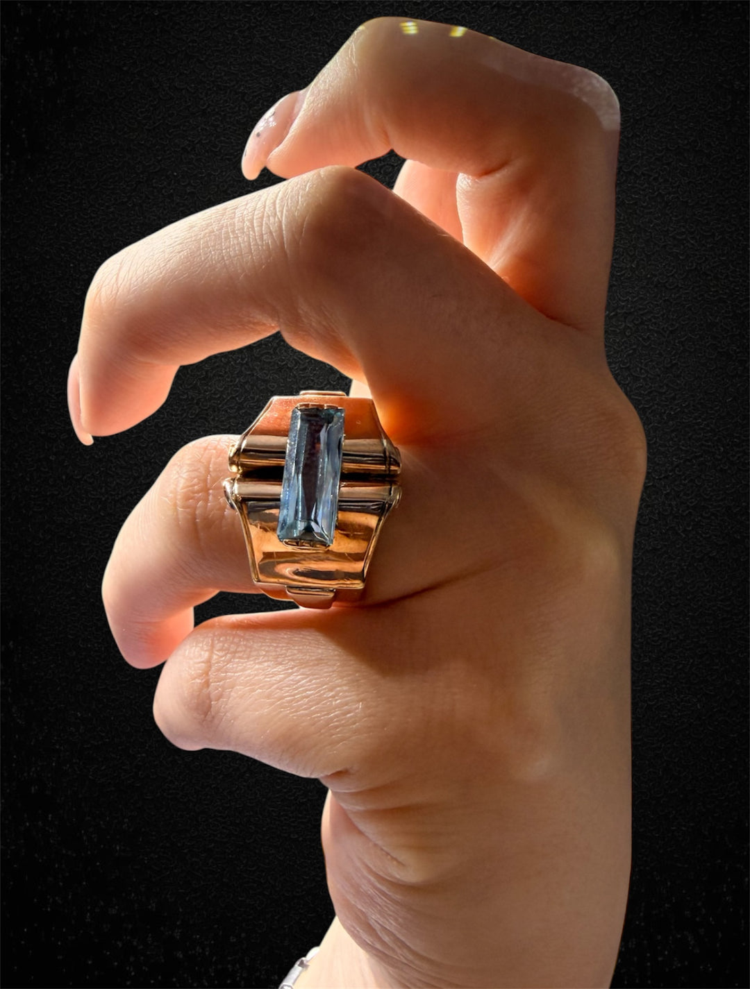 Anello Art Decó con Spinello Azzurro