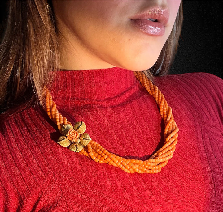 Collana in corallo, chiusura in oro giallo 18K