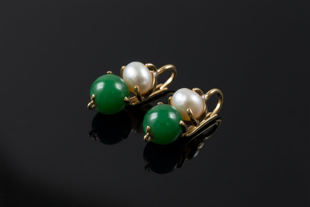 Orecchini in Oro Giallo 18K con Smeraldo e Perla Naturale